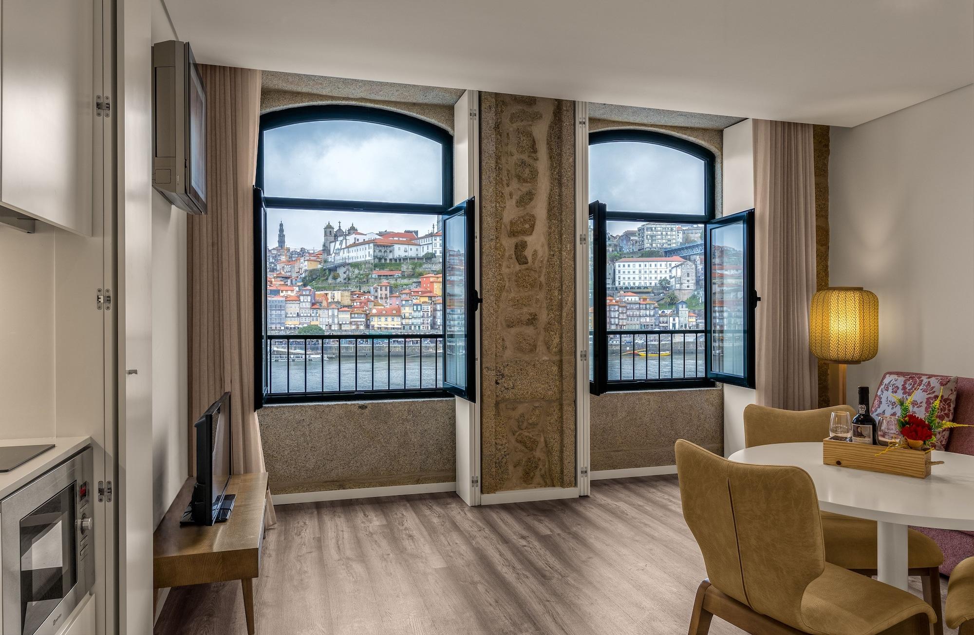 296 เฮอริเทจ อพาร์ตเมนต์ Apartment บีลาโนวาเดกายา ภายนอก รูปภาพ